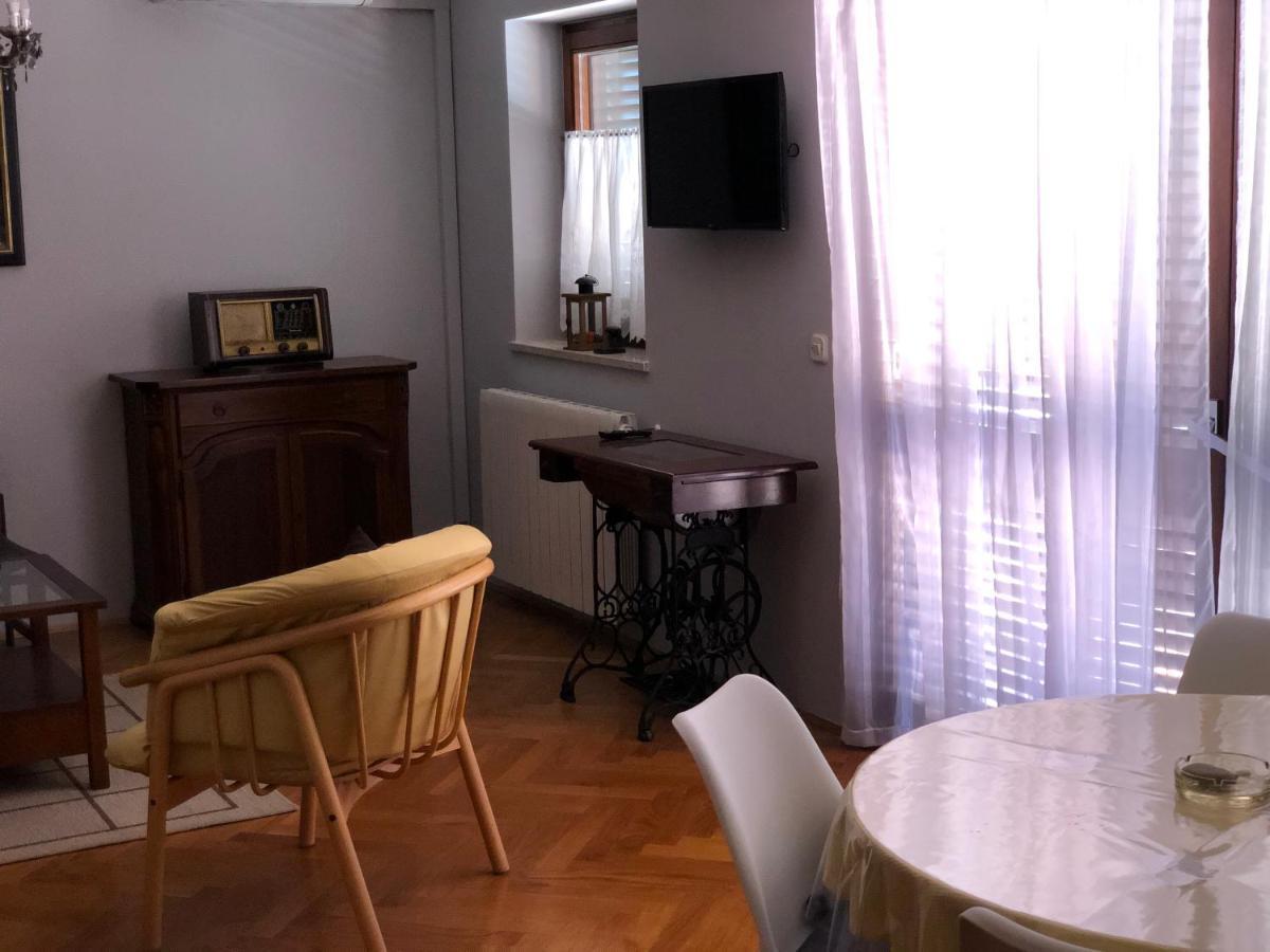 Apartmani Dubasnica Malinska Exteriör bild