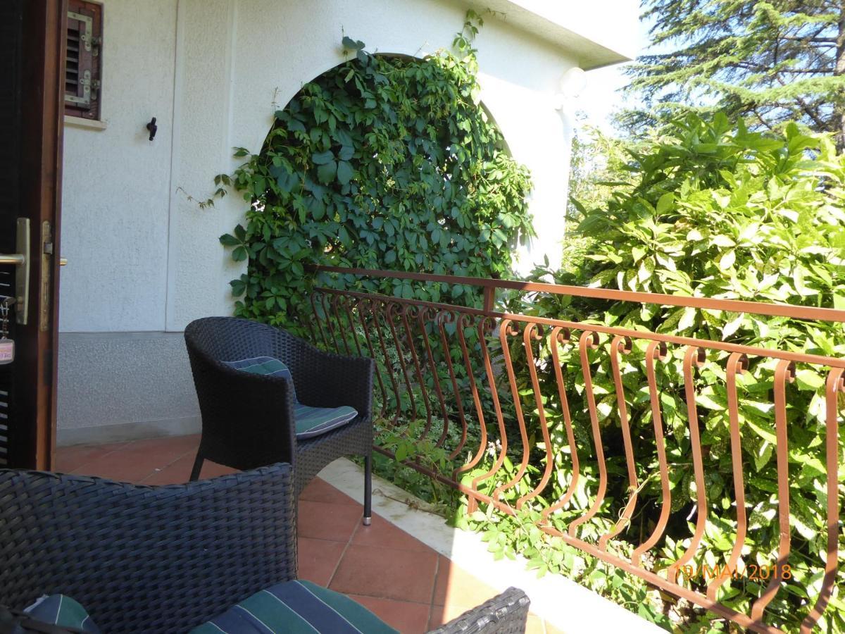 Apartmani Dubasnica Malinska Exteriör bild