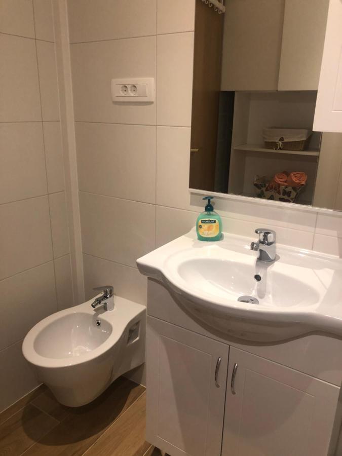 Apartmani Dubasnica Malinska Exteriör bild